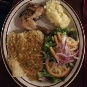 Platos Mixtos - Corvina y Pollo