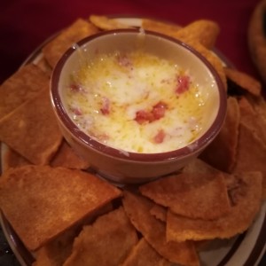 Queso Fundido con chorizo