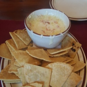 Queso Fundido con chorizo