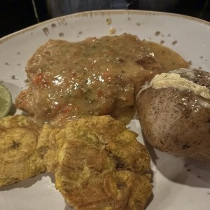 Corvina al ajillo 