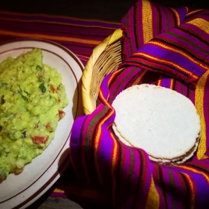 Para Compartir - Guacamole Real (con Tortillas)