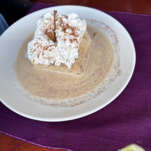 Dulce de tres leches