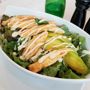 Ensalada Cezar con Pollo