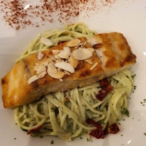 salmon con pasta