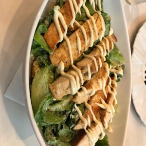 ensalada cesar con pollo