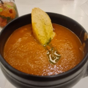 CREMA  DE TOMATE