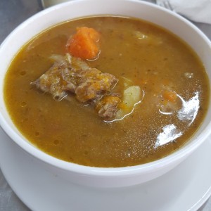 sopa de costilla 