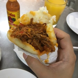 arepa de carne