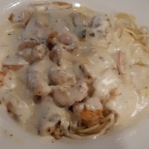 Spaghetti con camarones