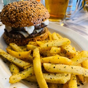 La Yera Burger