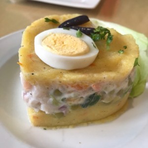 causa de camarones