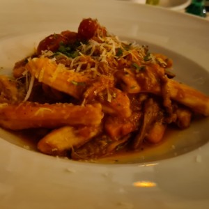 rigatoni con short rib