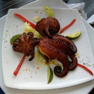 Pulpo al Carbon