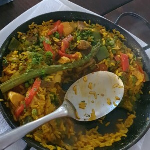 Pastas & Arroces - Paella Valenciana