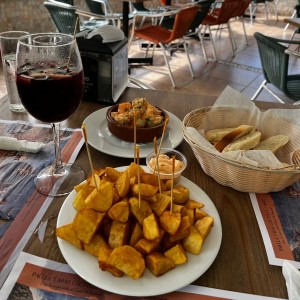 Tapas - Papas Bravas