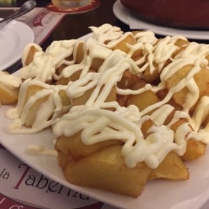 Patatas bravas