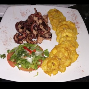 Pulpo con patacones