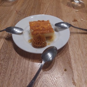 Flan de Queso con Dulce de Leche