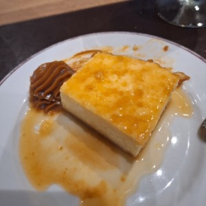 Flan de Queso con Dulce de Leche