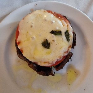 Hongos Portobello a la Caprese