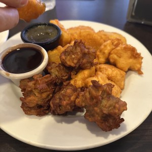 Vegetarian Appetizers - Mix Pakora