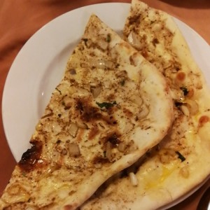 naan de cebolla