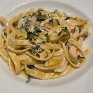 Pastas - Fettuccine con camarones