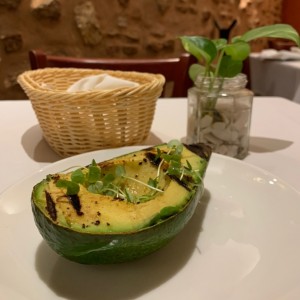 Aguacate a la Parrilla