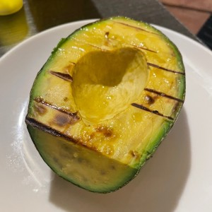 Aguacate a la Parrilla