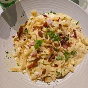 fetuchini carbonara