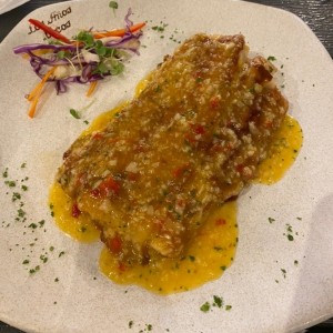 PESCADOS - Corvina al Ajillo