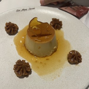 Flan de la casa