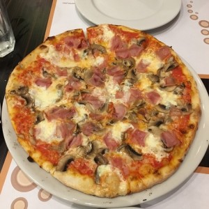 Pizzas - Capricciosa