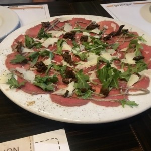 Carpaccio de res