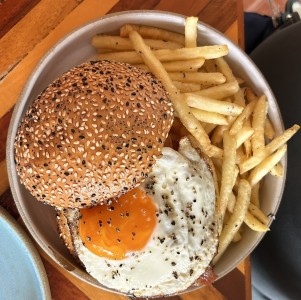 ALMUERZO - Americana Burger