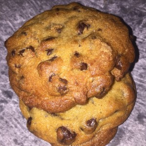 chocolate chip cookie