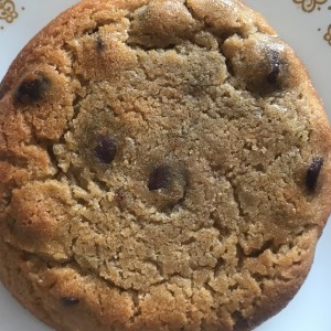 Chocolate chip rellena de brownie