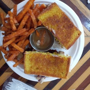 thansksgiving sandwich sweet potato fries dtizzled with honey