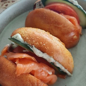 Smoke Salmon Bagel