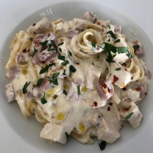 Pasta Alfredo en Fetuccini