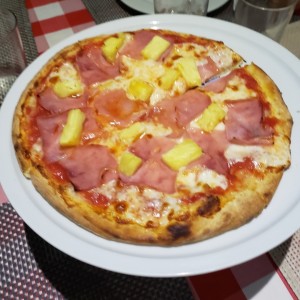 PIZZA HAWAIANA