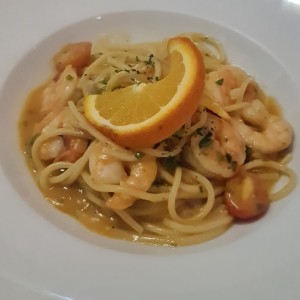 PASTA CON CAMARONES 