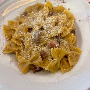 Pasta carbonara a la italiana