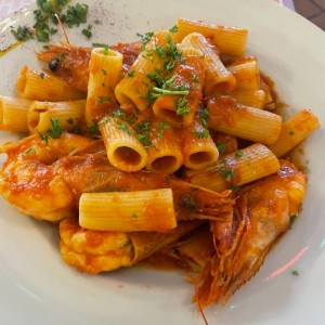 Penne con langostinos 