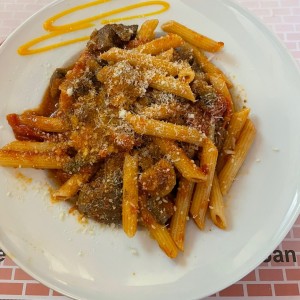 Pasta allo spezzatino di manzo