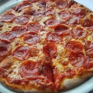 pizza pepperoni