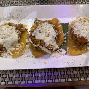 Patacones relleno de ropa vieja 