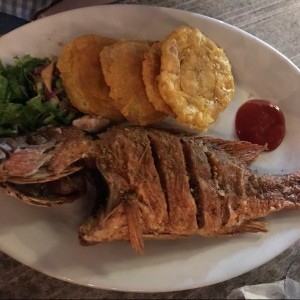 pescado frito (pargo)