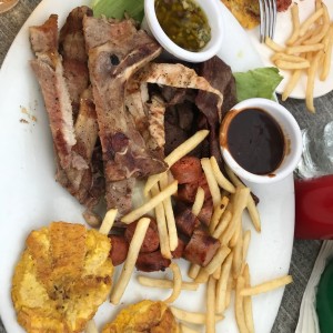 Picada de Carne $28 