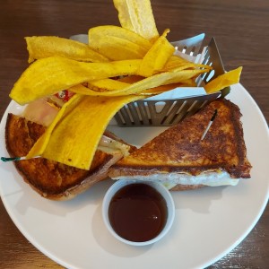 Emparedado Monte Cristo